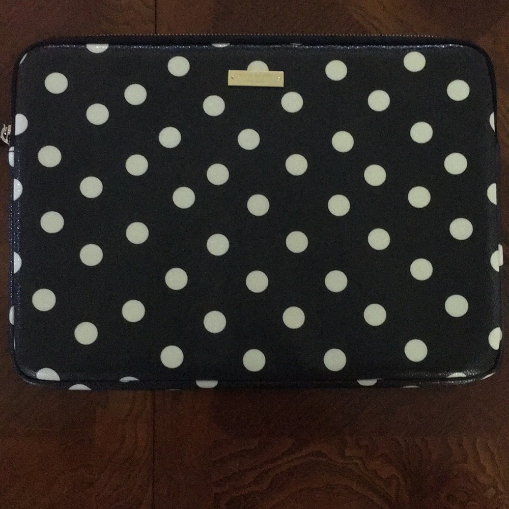 Barely used Kate Spade laptop case 12inch